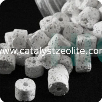alumine γ-Al2O3 d'alumine gamma de 2-8mm alpha ou forme en cristal de particules du θ- Al2O3 d'alumine de soutien sphérique de catalyseur